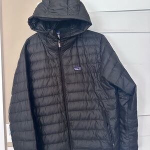Patagonia Men's Dark Puffer Jacket